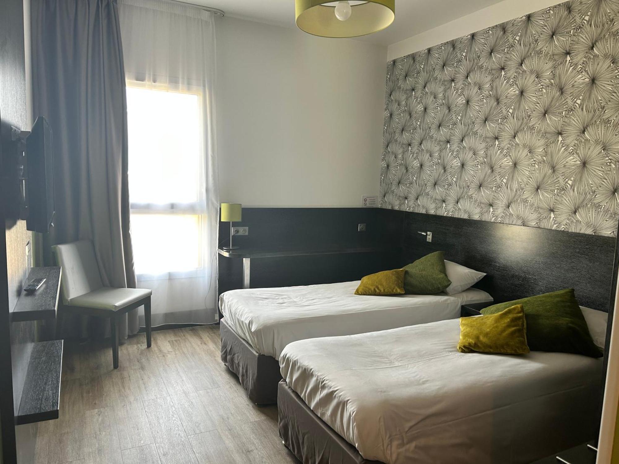 Ax Hotel Spa & Restaurant Chorges Szoba fotó