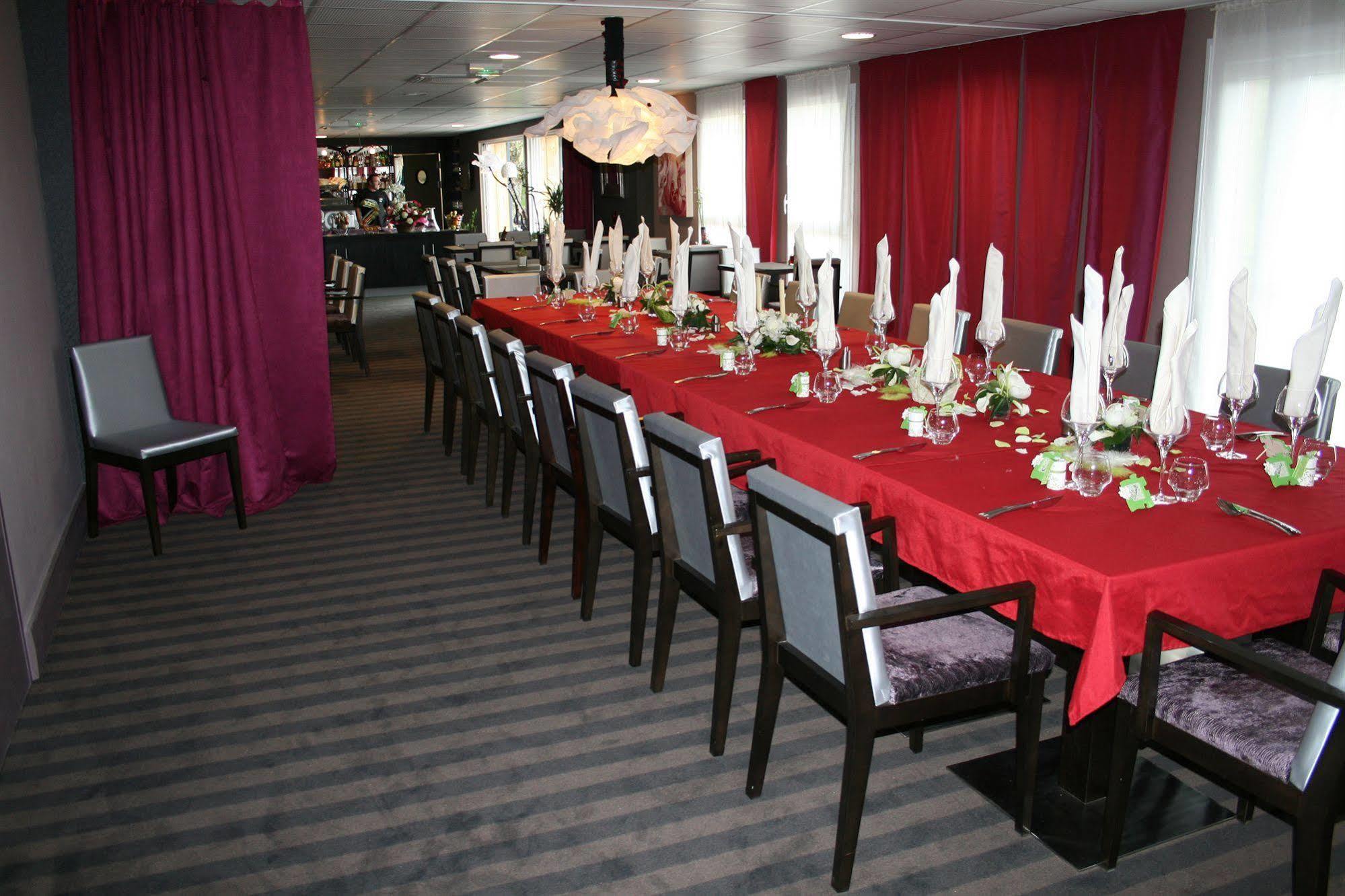 Ax Hotel Spa & Restaurant Chorges Kültér fotó