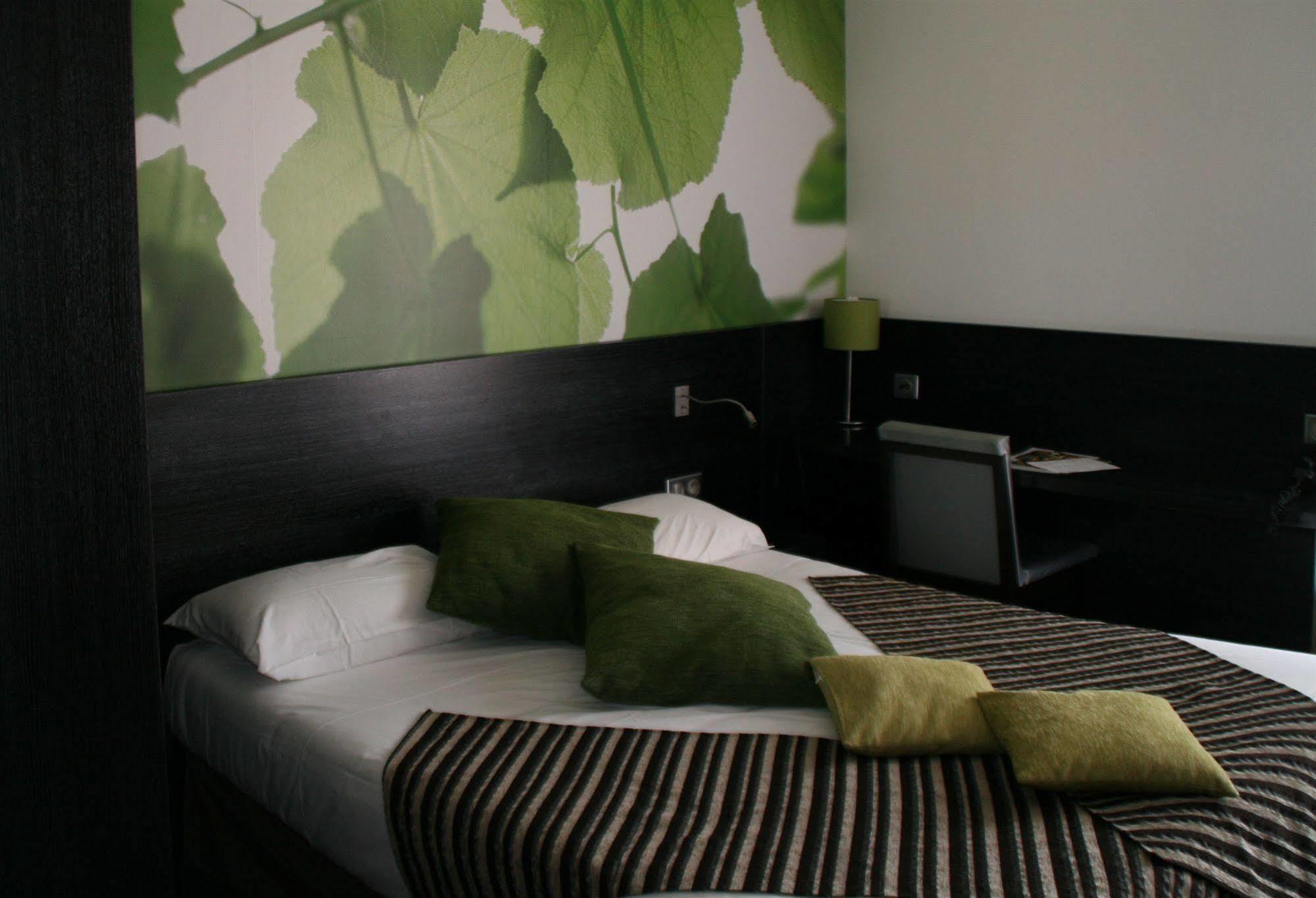 Ax Hotel Spa & Restaurant Chorges Kültér fotó