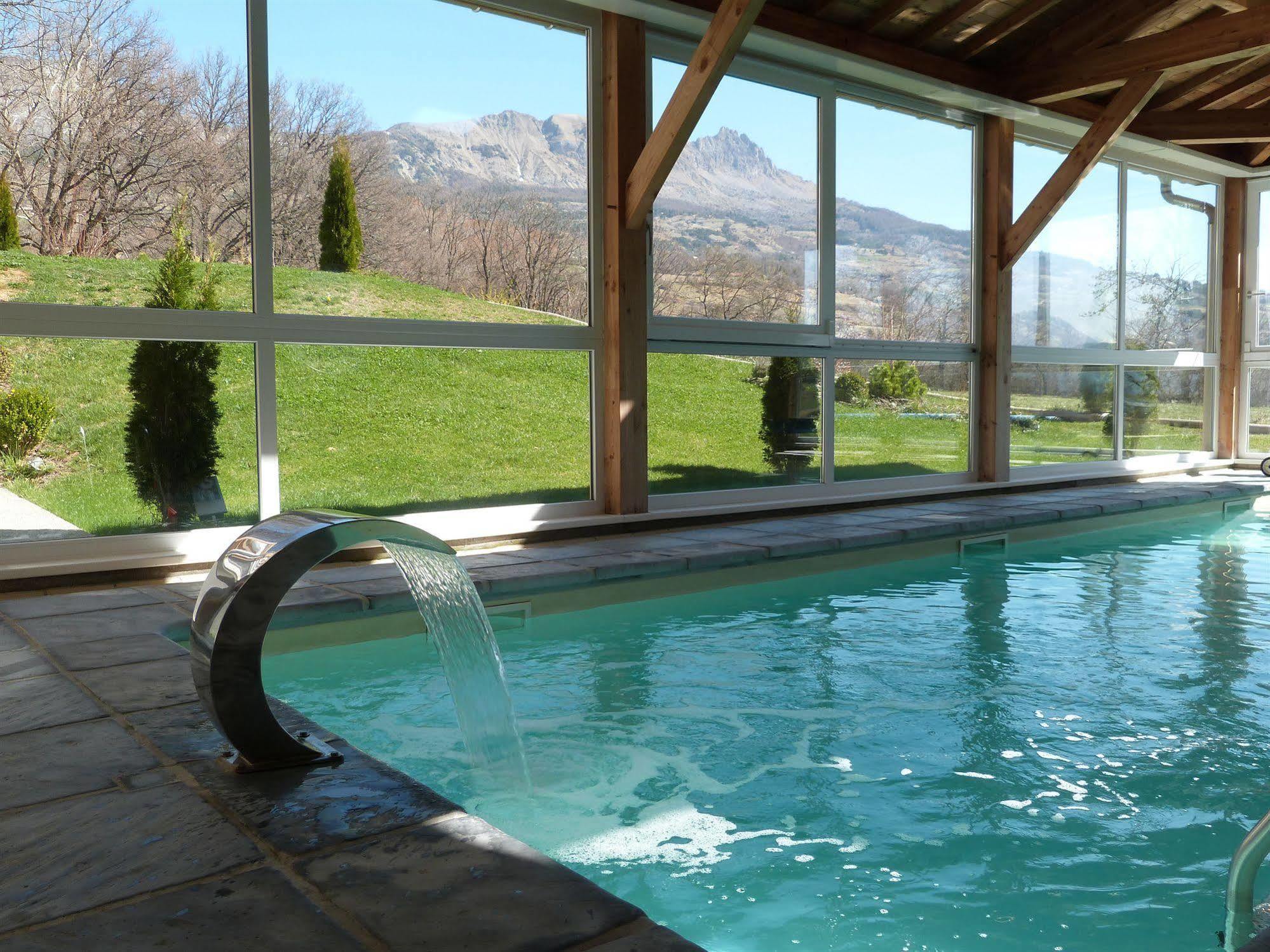 Ax Hotel Spa & Restaurant Chorges Kültér fotó