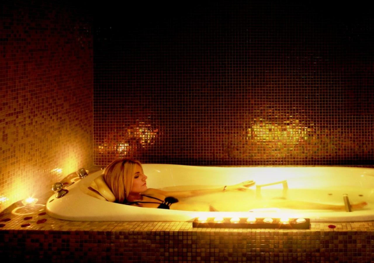 Ax Hotel Spa & Restaurant Chorges Kültér fotó